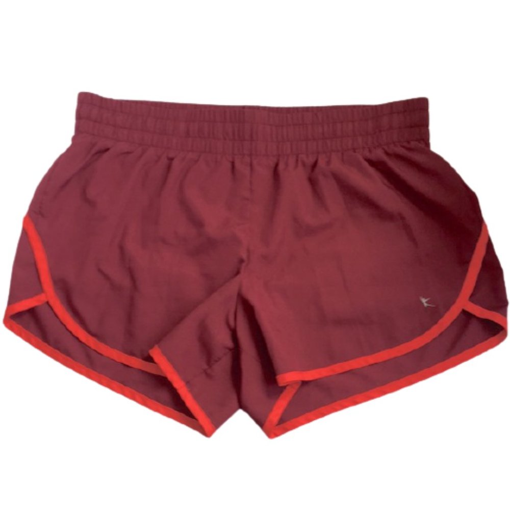 Danskin Now Burgundy Fitness Shorts Size M.